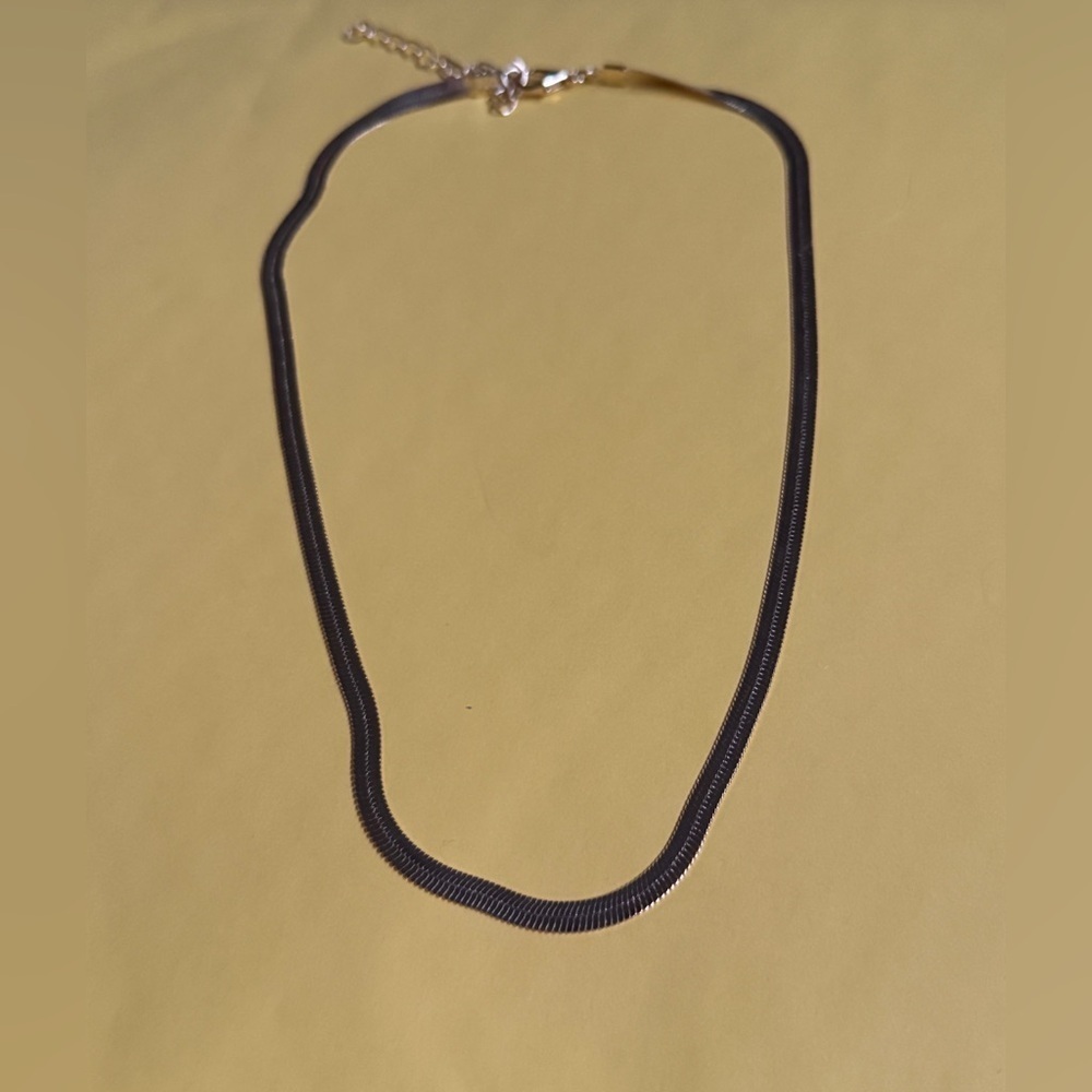 Snake Chain Necklace 🌟 - Picture 3 of 3